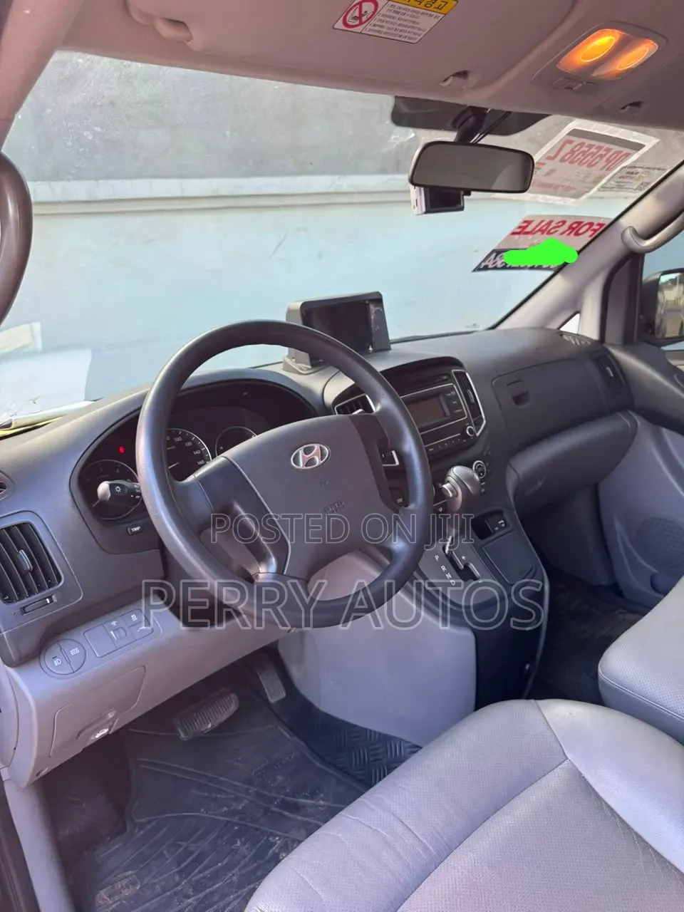 Hyundai Starex 2017 Black