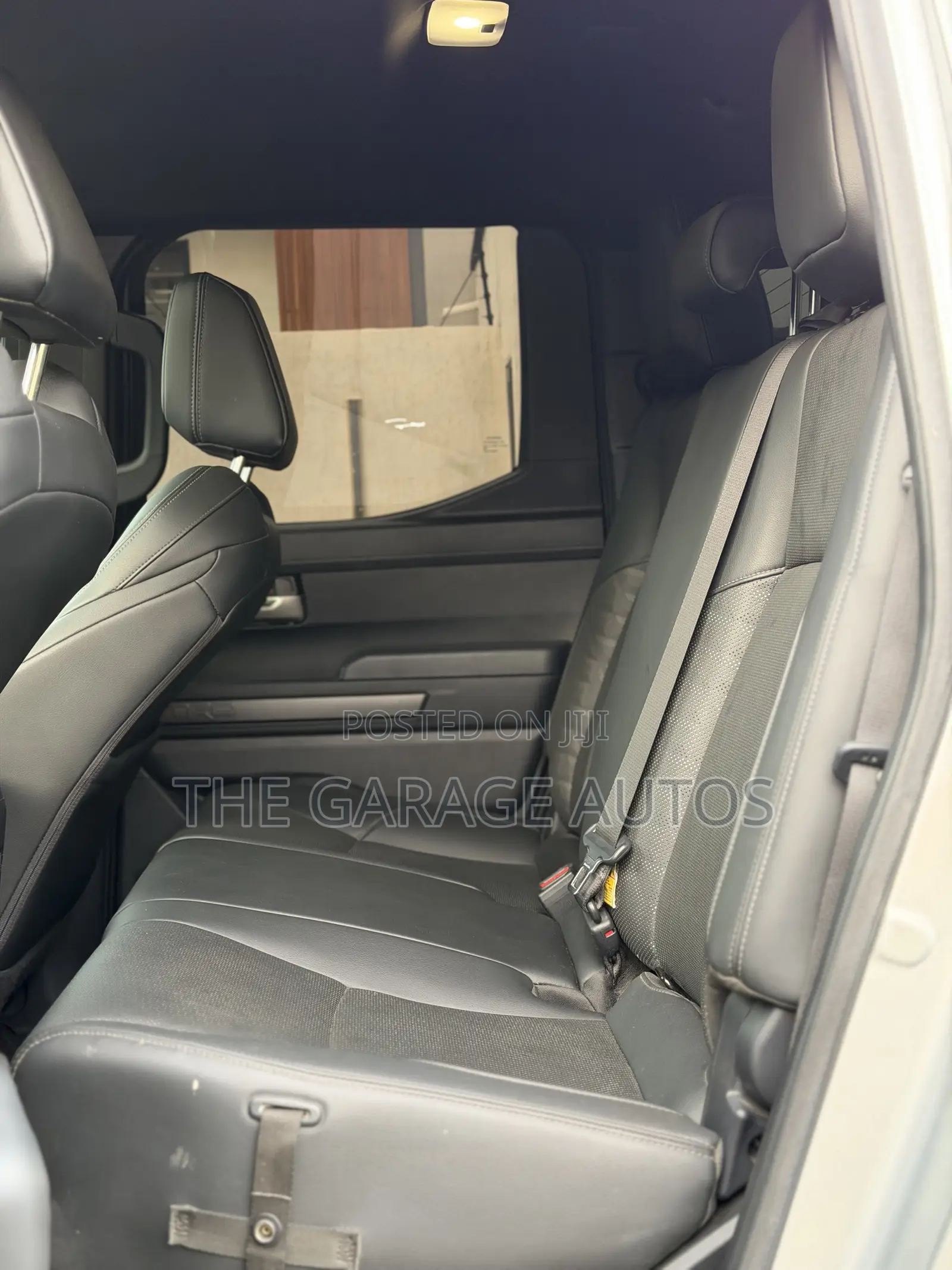 Toyota Tacoma SR5 XtraCab 6' Bed AT 2024 Silver