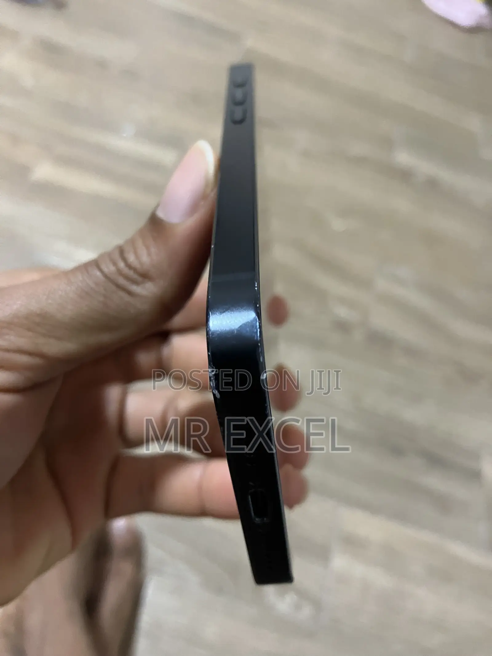 Apple iPhone 16e 128 GB Black
