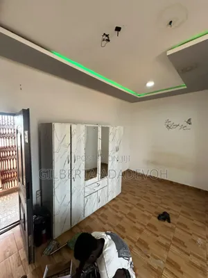 1bdrm Apartment in Pantang Hospital, Barrier for rent