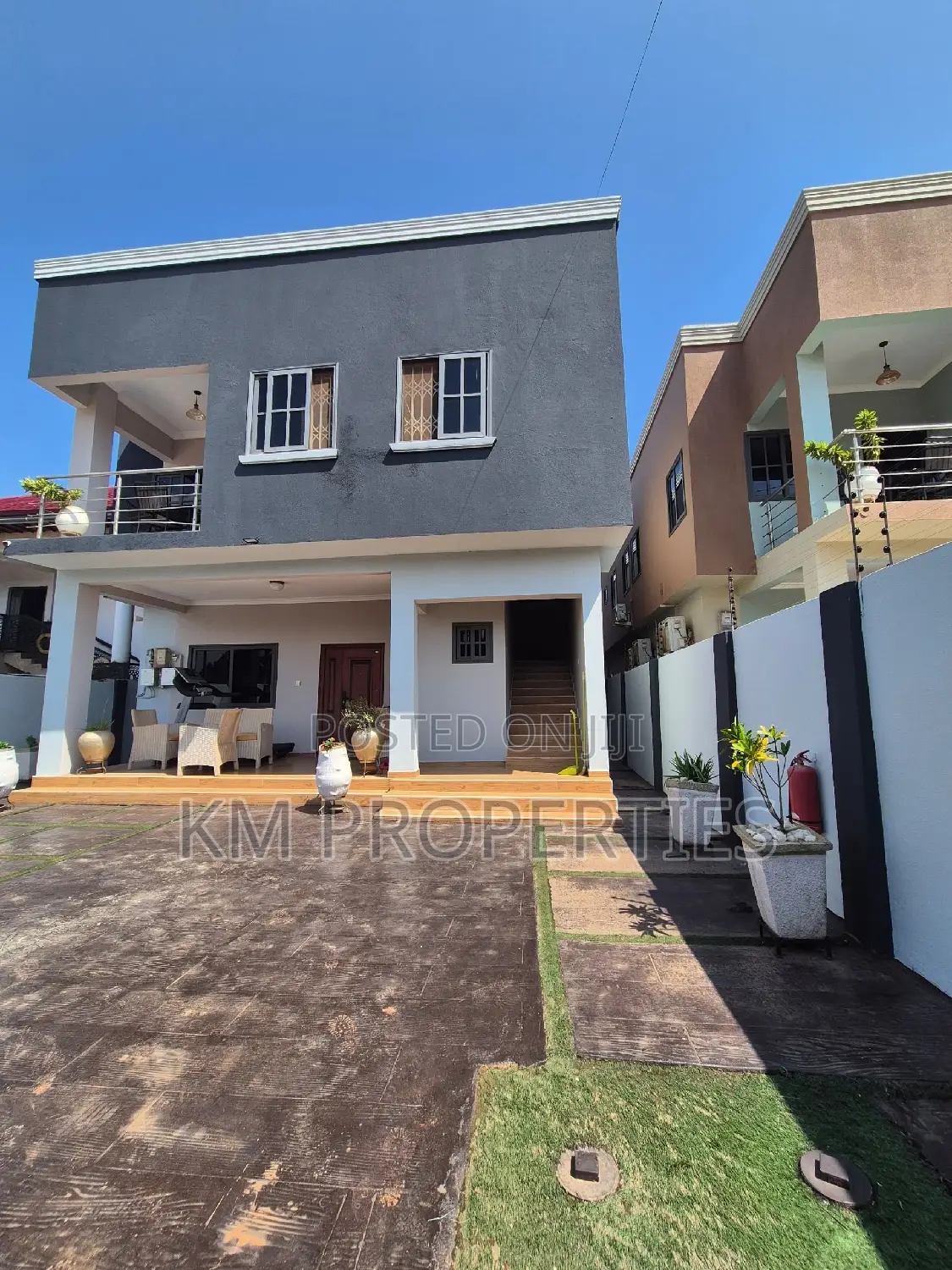 Furnished 3-Bedrooms House