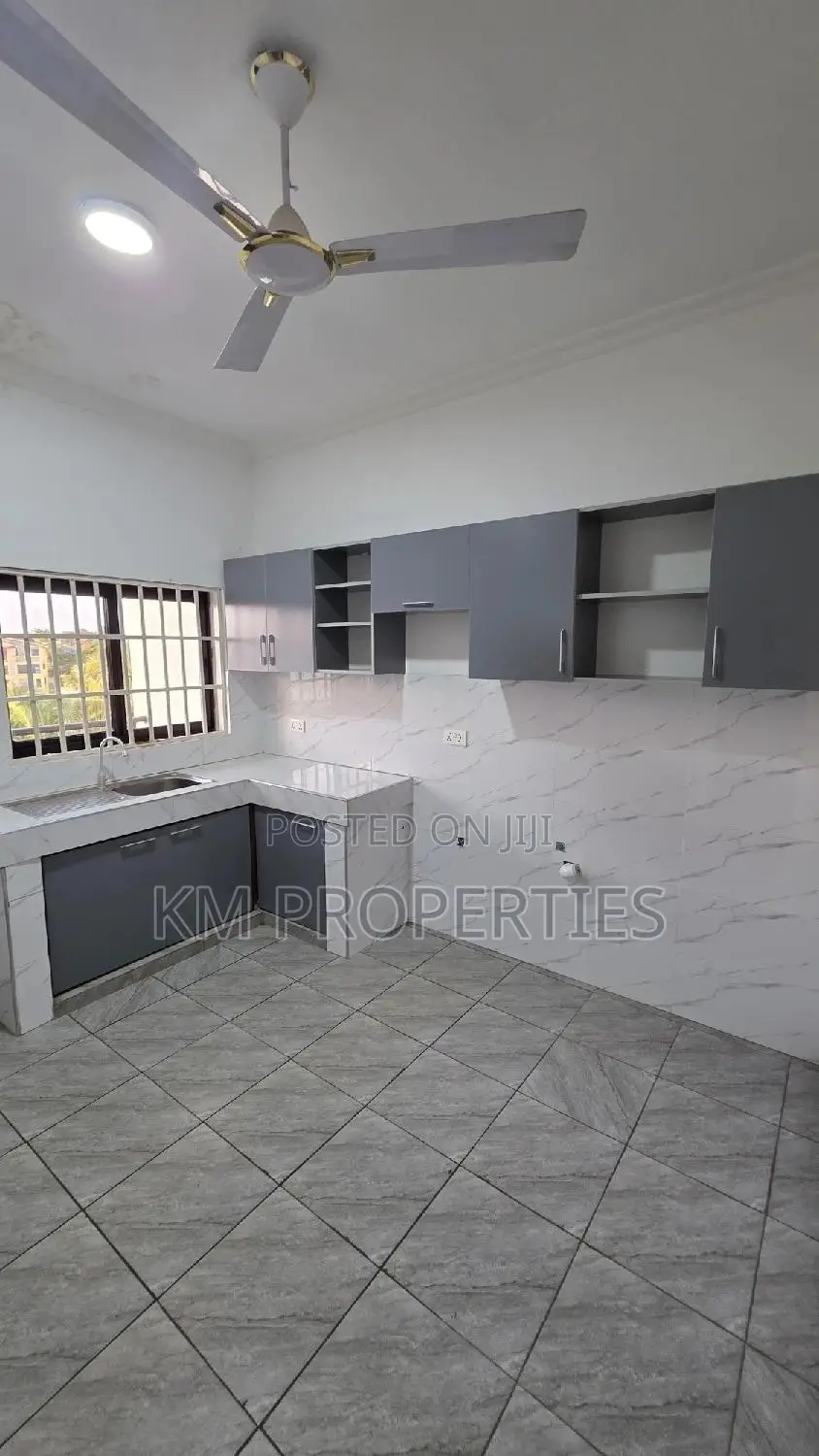 2bdrm Apartment in Papao for rent