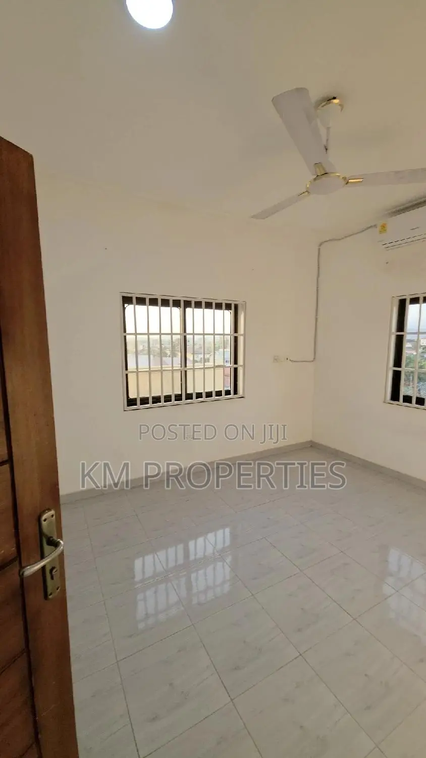2bdrm Apartment in Papao for rent