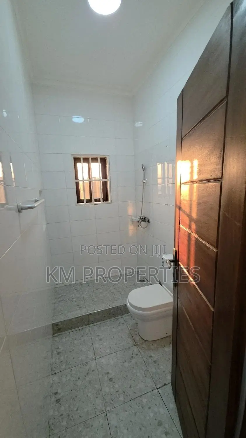 2bdrm Apartment in Papao for rent
