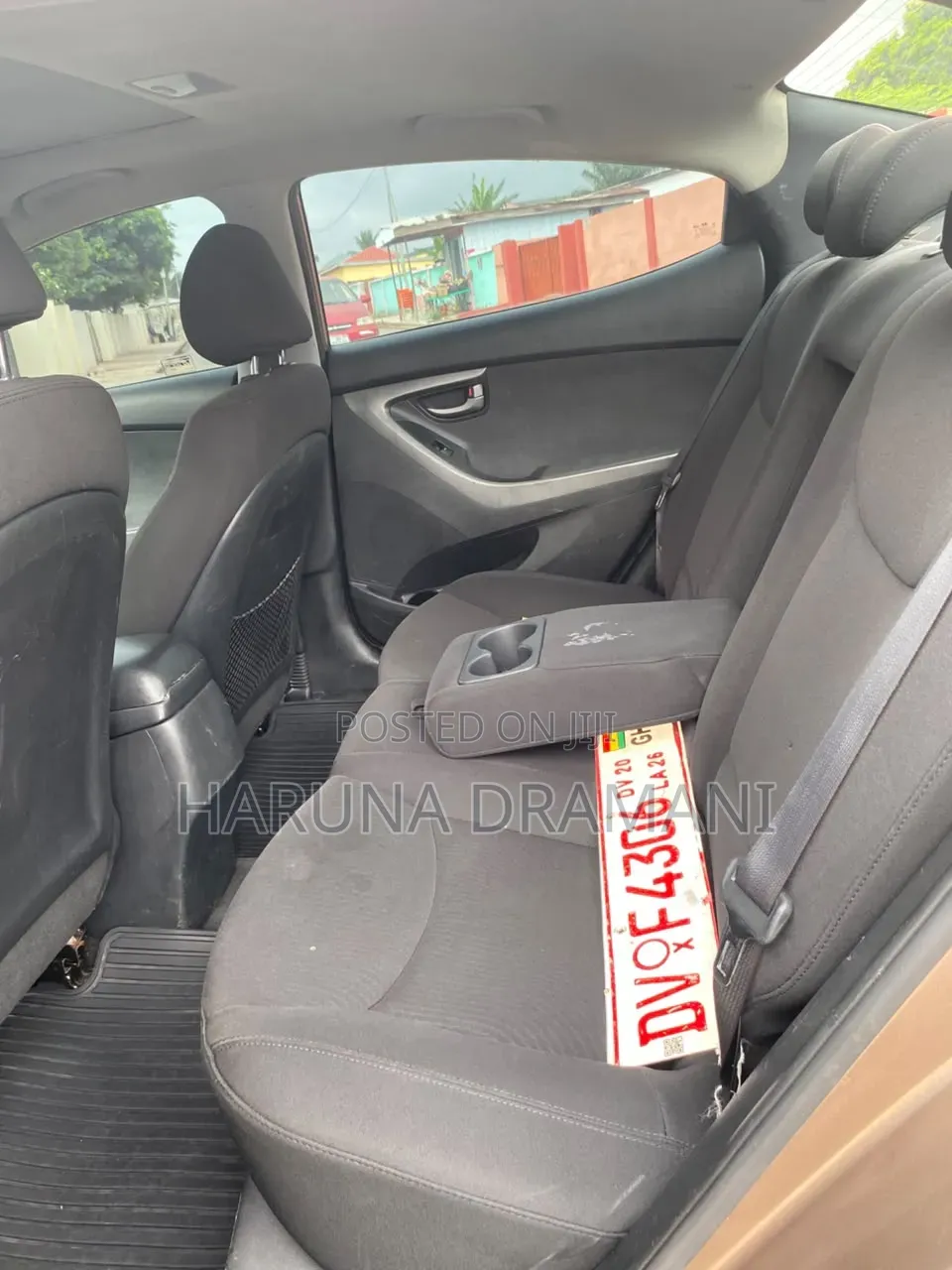 Hyundai Elantra Limited Sedan FWD (1.8L 4cyl 6A) 2016 Brown