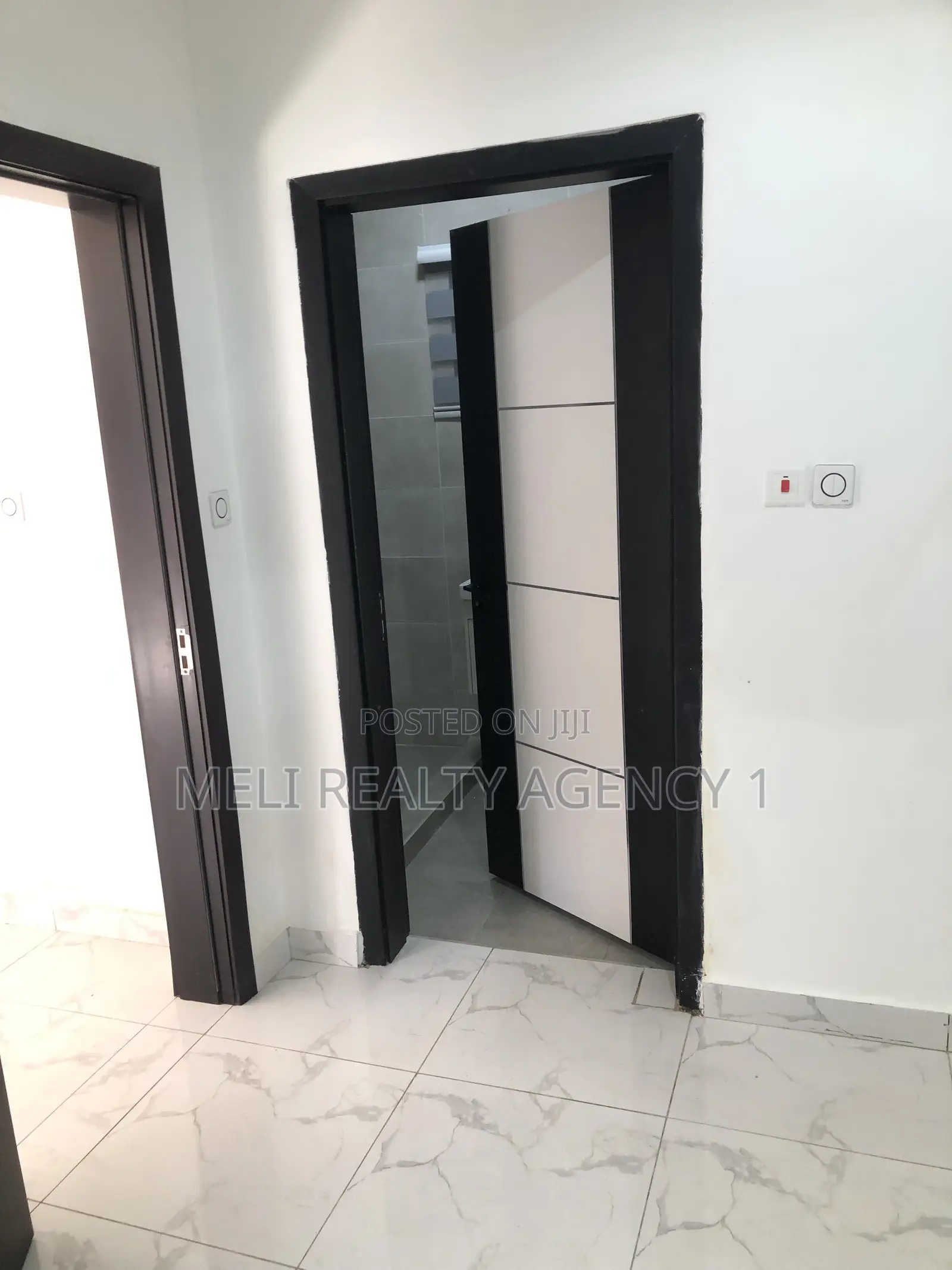 1bdrm Apartment in New Botianor, West Hills Mall Area for rent