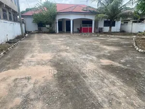 5bdrm House in Ashongman Estate, Accra Metropolitan for sale