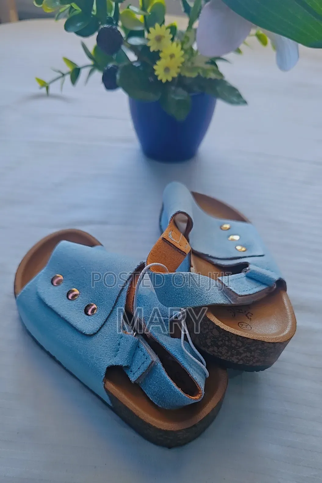 A Comfortable Cork-Style Sole Children's Sandals
