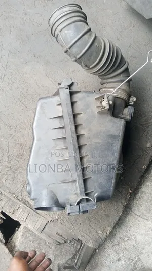 Corolla S 2005 Air Cleaner Box