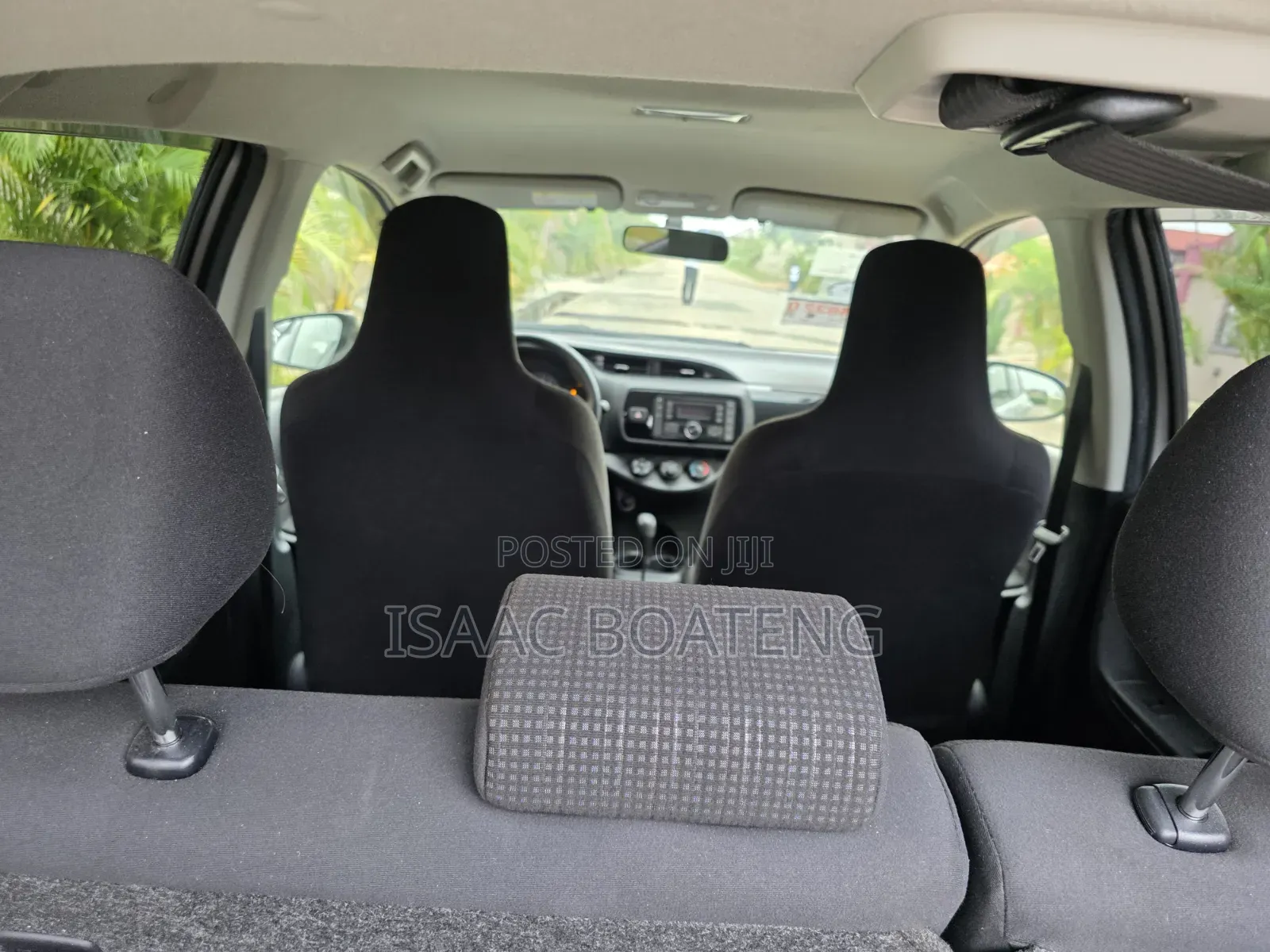 Toyota Vitz 1.3 AWD 5dr 2015 Silver