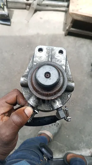 Nissan Hardbody Diesel Hand Pump
