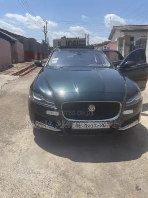 Jaguar XF 2013 Silver