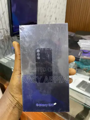 New Samsung Galaxy S23 128 GB Black
