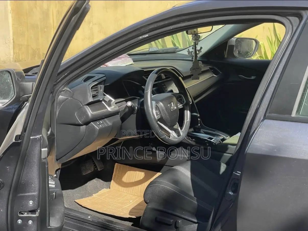 Honda Civic 2020 Gray