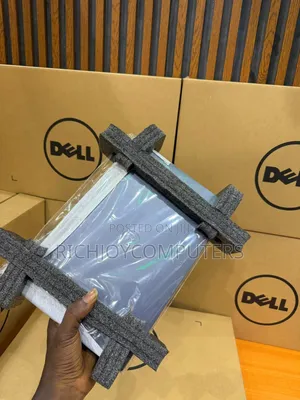 New Laptop Dell XPS 13 16GB Intel Core i7 SSD 512GB