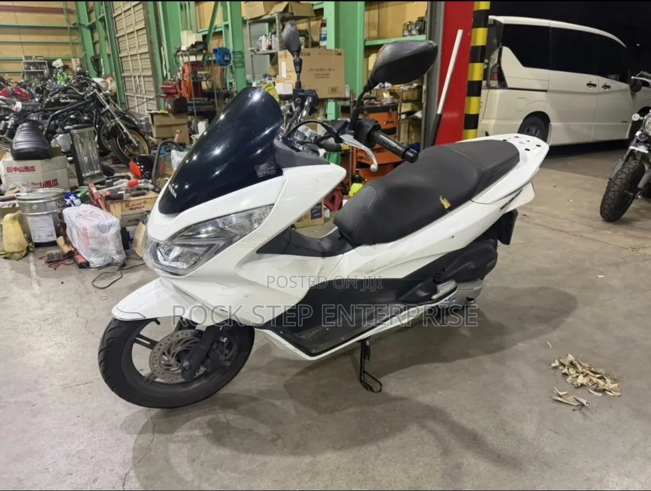 Honda 2022 White
