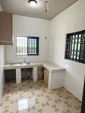 4bdrm House in Ashongman Estate, Accra Metropolitan for sale