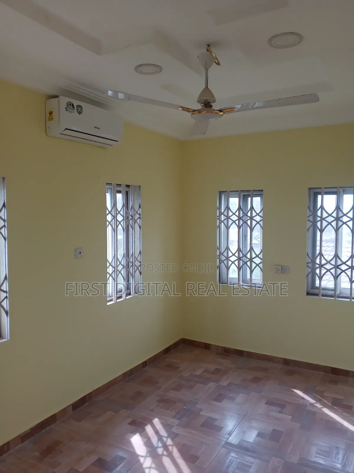 4bdrm House in First Digital Real, West Hills Mall Area for rent