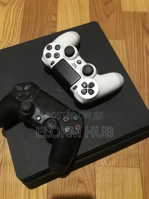 PS4 Slim(jailbreak) With 17 Games 2 Cntrllers