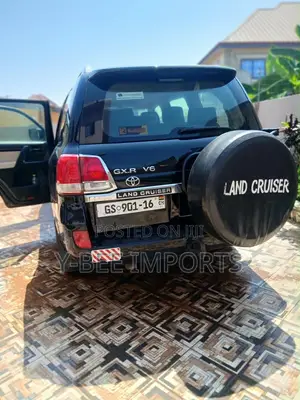 Toyota Land Cruiser 4.0 V6 GX-R 2011 Black