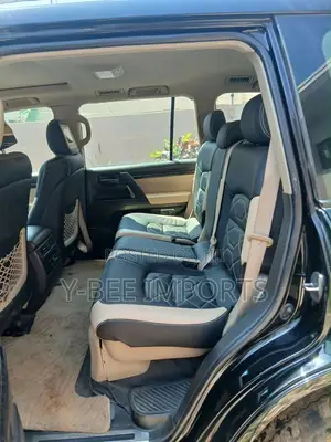 Toyota Land Cruiser 4.0 V6 GX-R 2011 Black