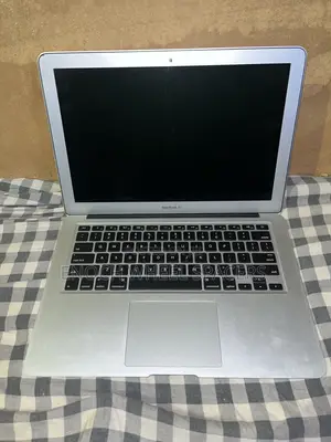 Laptop Apple MacBook Air 2017 8GB Intel Core i7 SSD 128GB