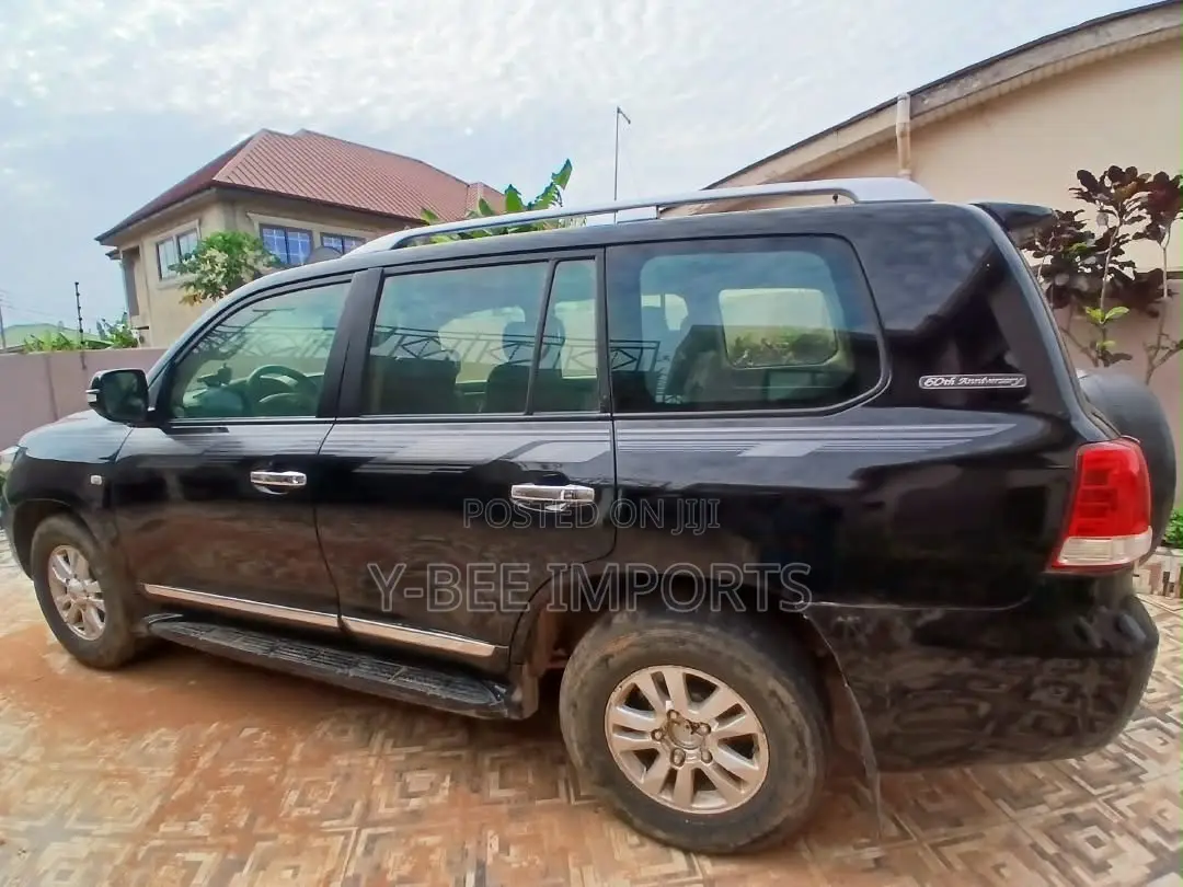 Toyota Land Cruiser 4.0 V6 GX-R 2011 Black