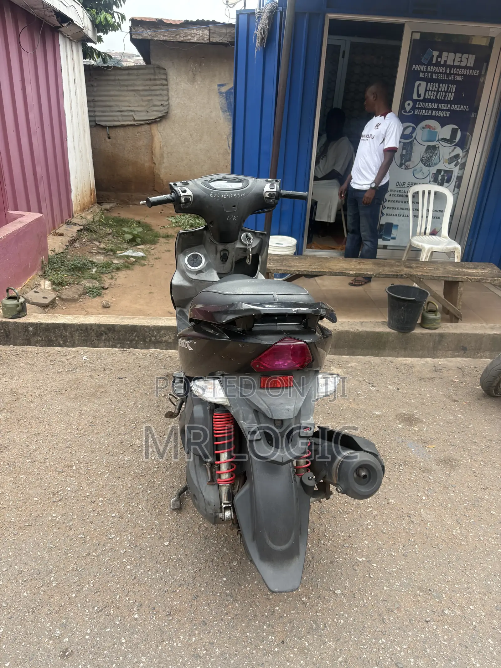 Yamaha 2011 Black