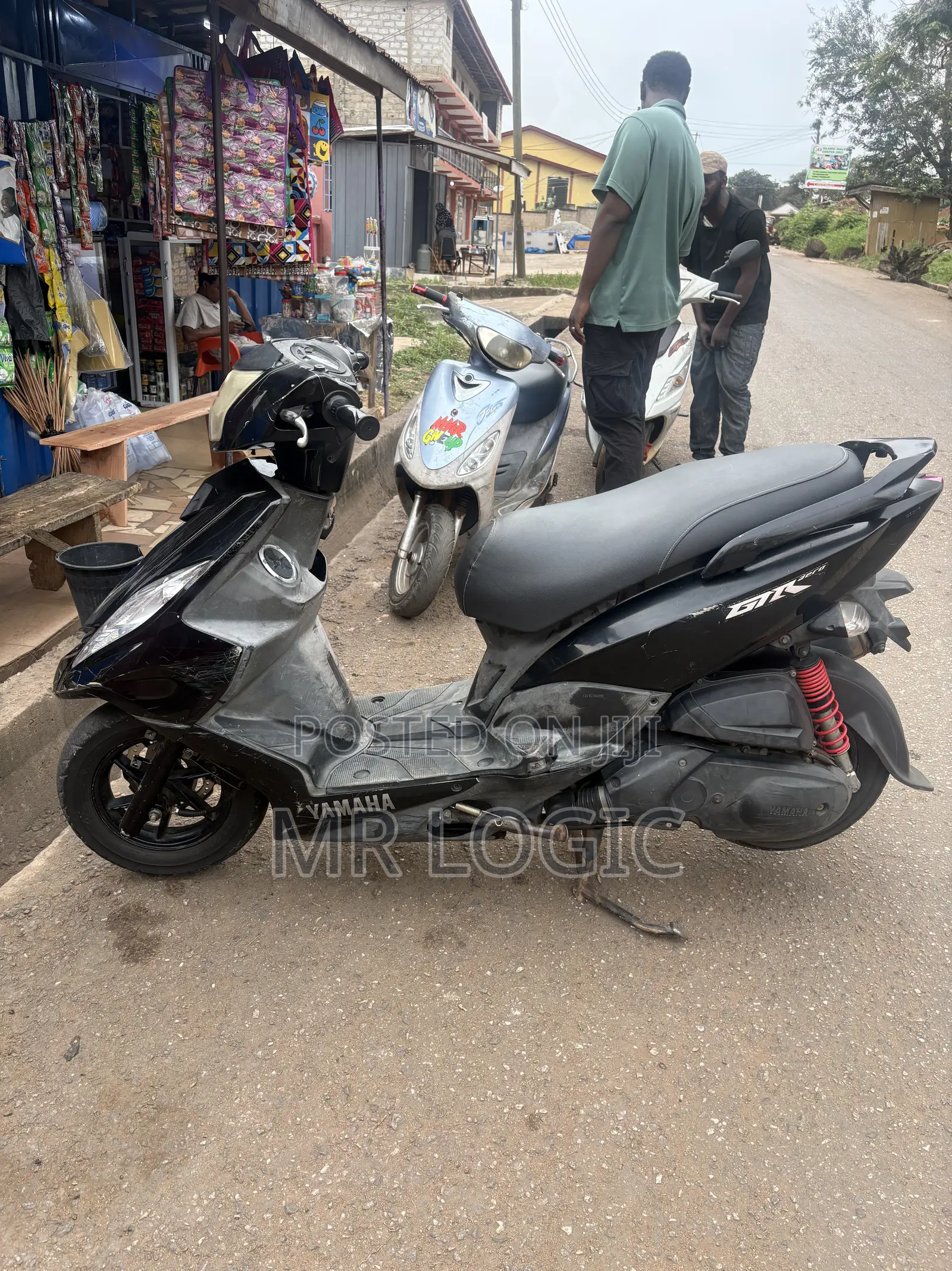 Yamaha 2011 Black