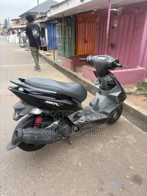 Yamaha 2011 Black