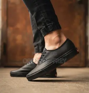 Original Vans Authentic Leather Tonal Black