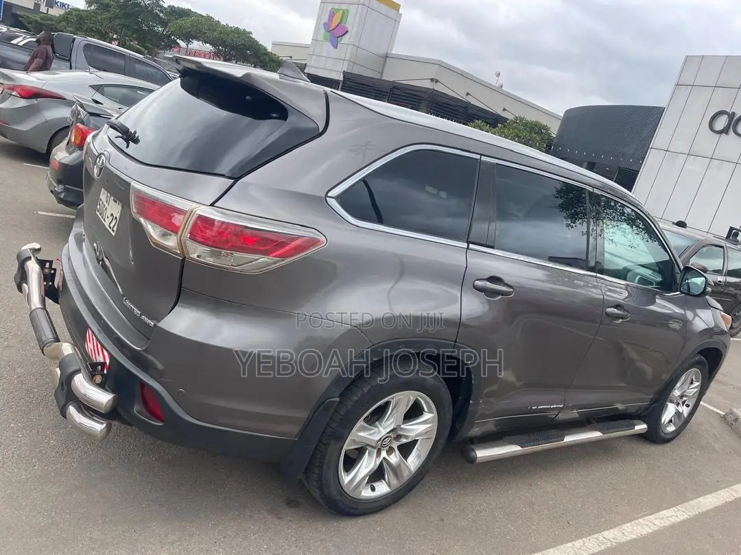 Toyota Highlander Limited V6 4x4 (3.5L 6cyl 6A) 2016 Gray