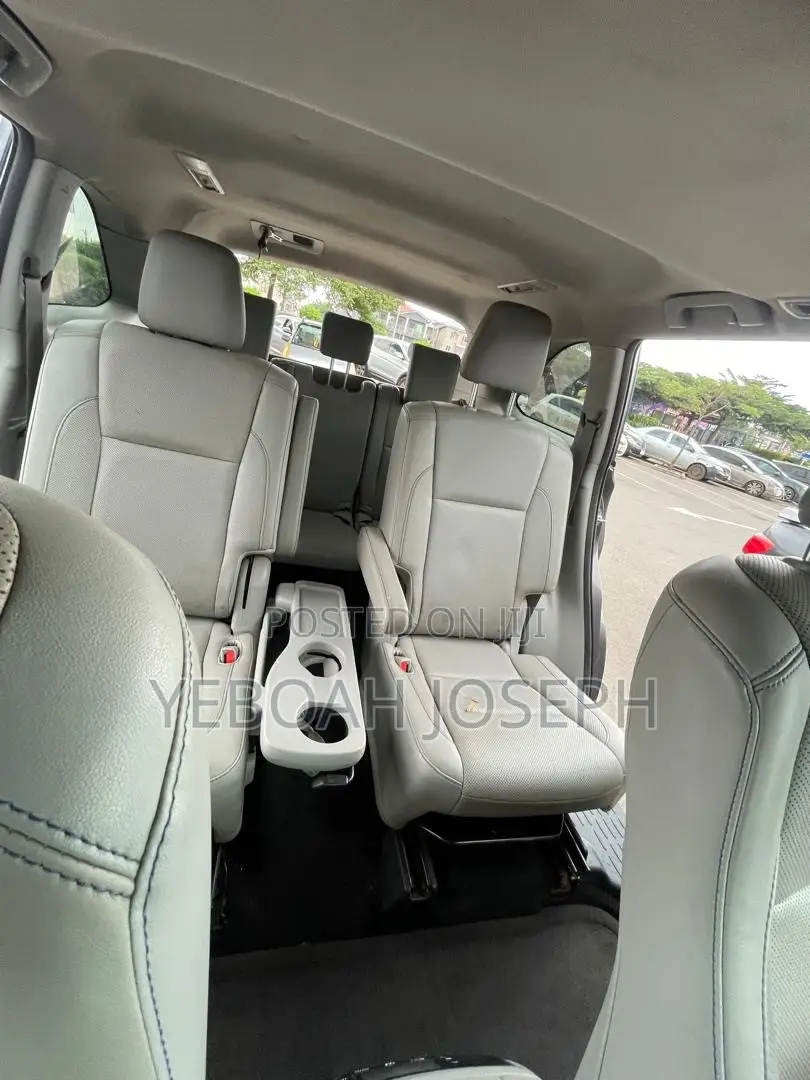 Toyota Highlander Limited V6 4x4 (3.5L 6cyl 6A) 2016 Gray