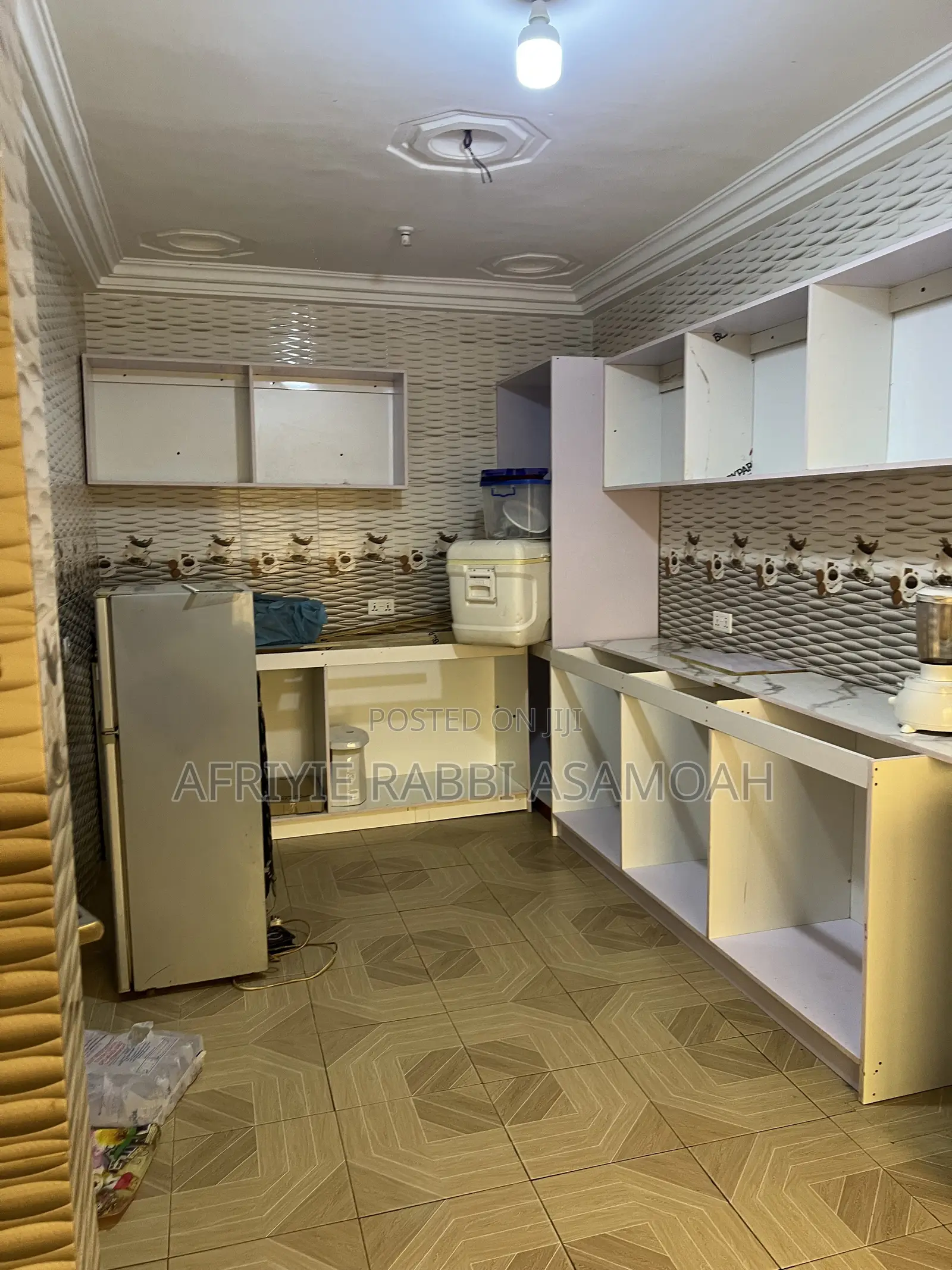 4bdrm House in Ahodwo Sokoban, Kumasi Metropolitan for rent