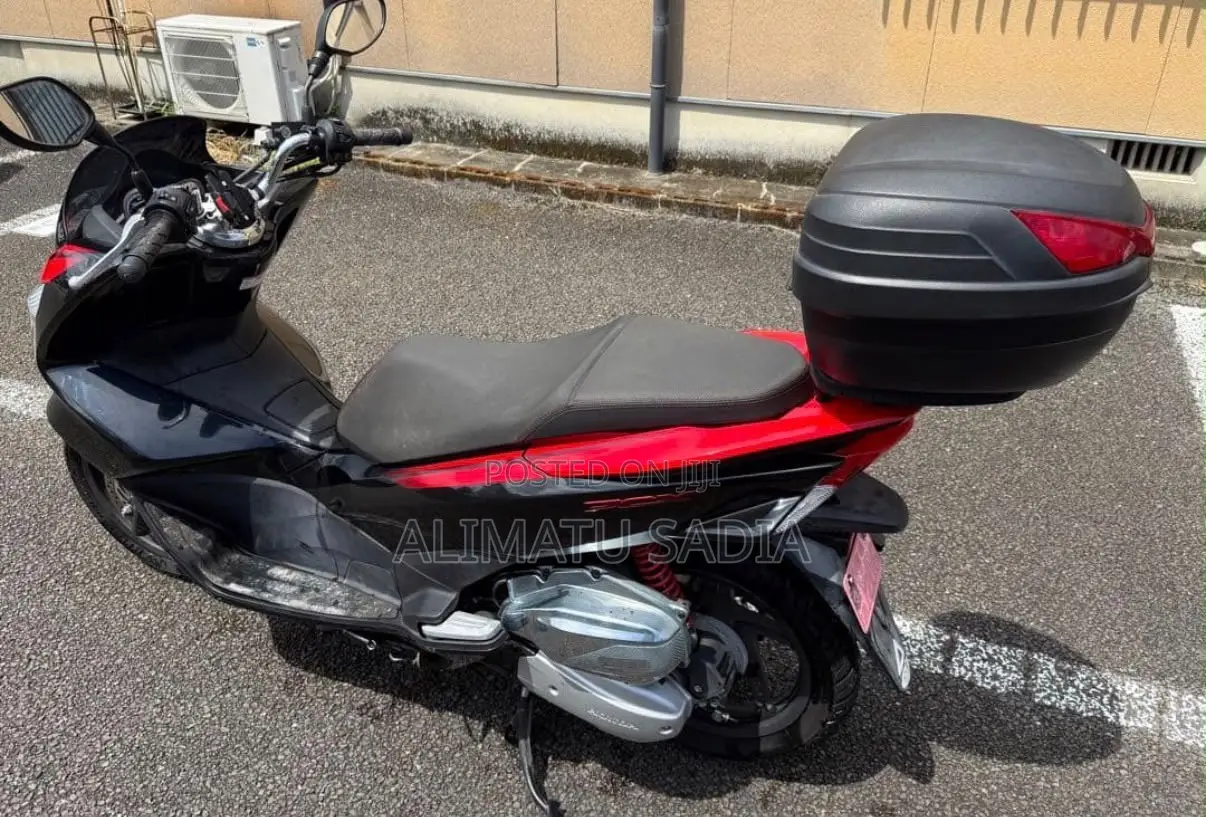 Honda 2015 Red