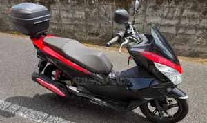 Honda 2015 Red