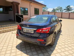 Nissan Sentra 2018 Blue