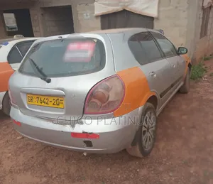 Nissan Almera 1.6 Comfort 2008 Silver