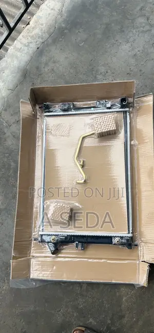 Hyundai Elantra 2011 2012 2013 Radiator Water Tank
