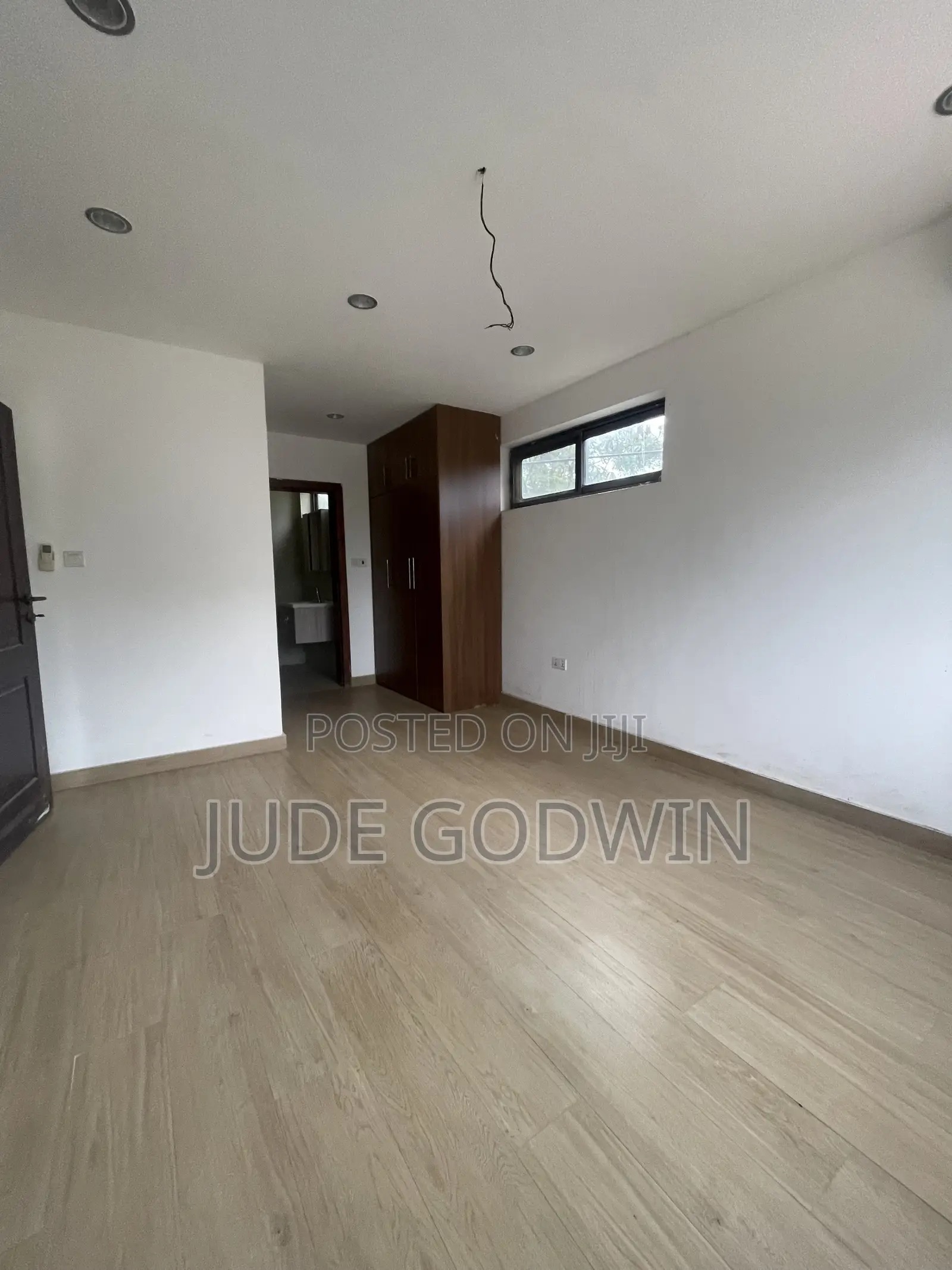 1bdrm Block of Flats in Flower Pot Estate, Airport Residential Area