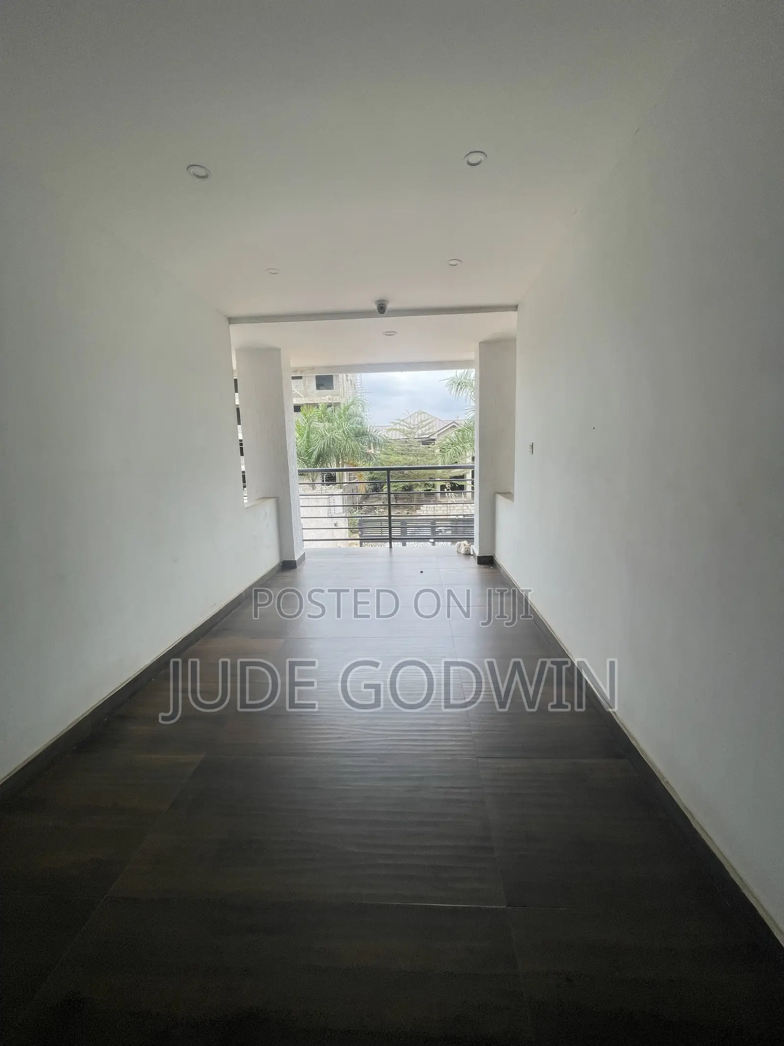 1bdrm Block of Flats in Flower Pot Estate, Airport Residential Area