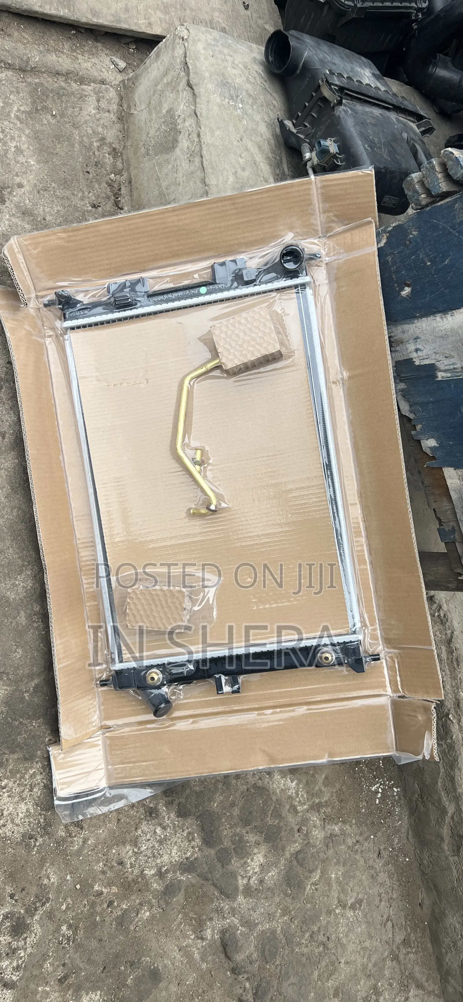 Hyundai Elantra 2011 2012 2013 Radiator Water Tank