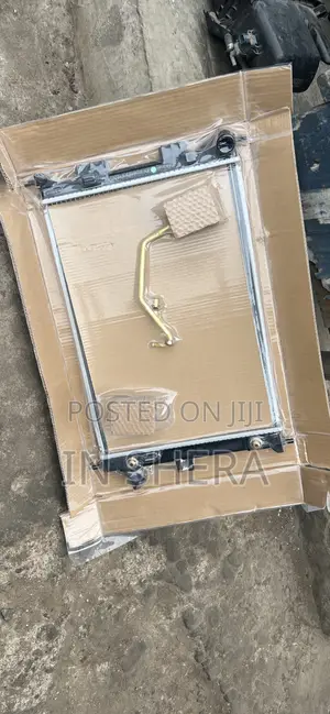 Hyundai Elantra 2011 2012 2013 Radiator Water Tank