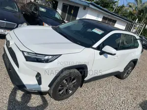 Toyota RAV4 Limited AWD 2024 White