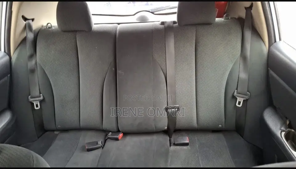 Nissan Versa 1.8 S Hatchback 2011 Blue