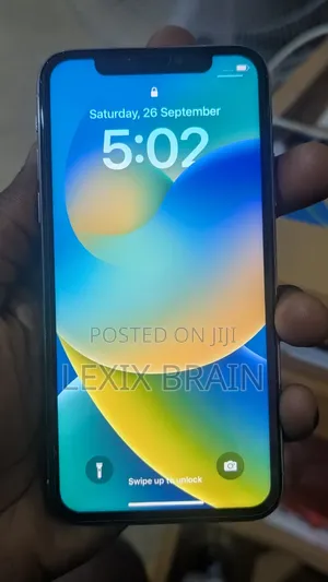 Apple iPhone X 64 GB White