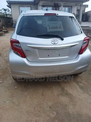 Toyota Vitz 2014 Gray
