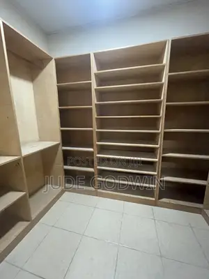 3bdrm Apartment in Flower Pot Estate, Airport Residential Area for rent