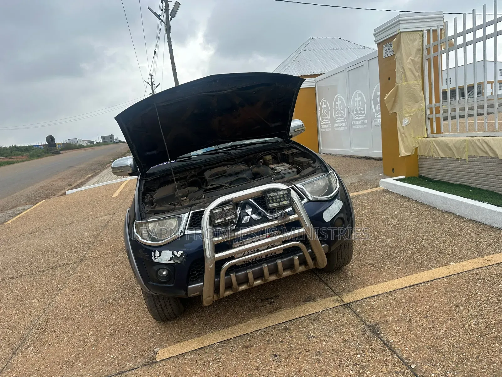 Mitsubishi L200 2015 Blue
