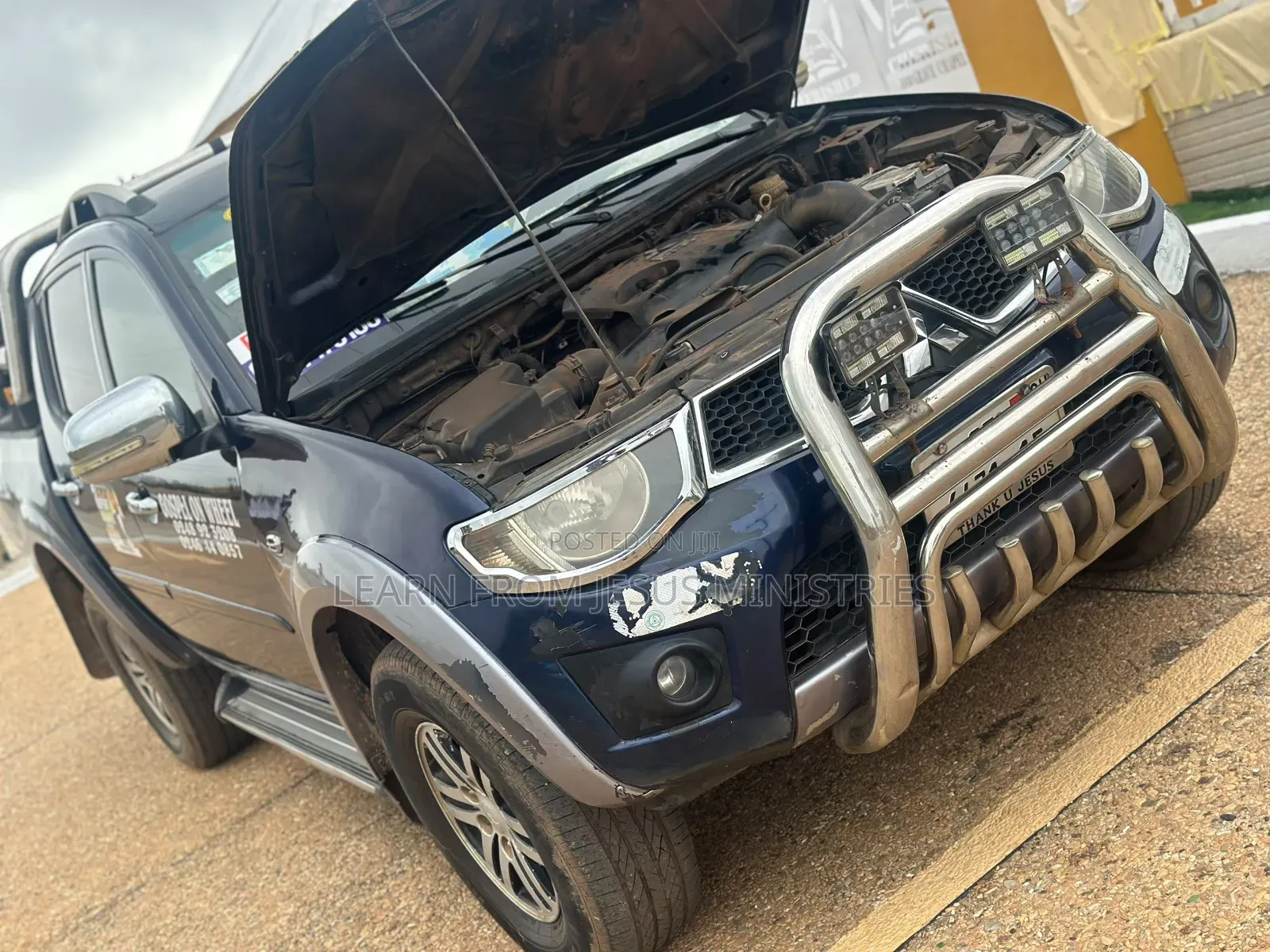 Mitsubishi L200 2015 Blue